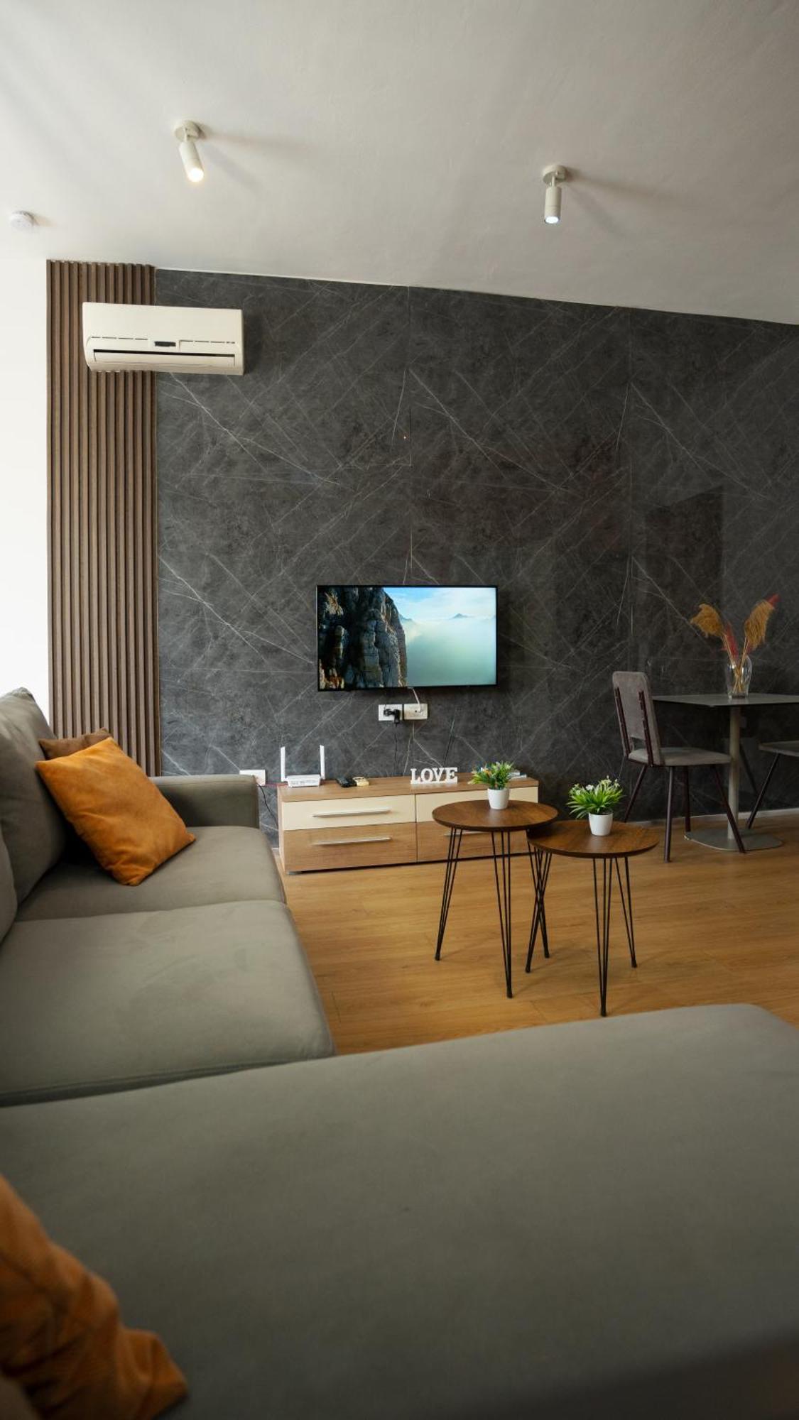 Apartamento Kristal Center, Studio,near Artificial Tirana